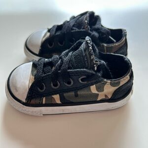 Converse Kids Low Top Sneakers - Black with Camo Trim